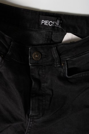 Damen Jeans Pieces, Größe S, Farbe Schwarz, Preis 11,22 €