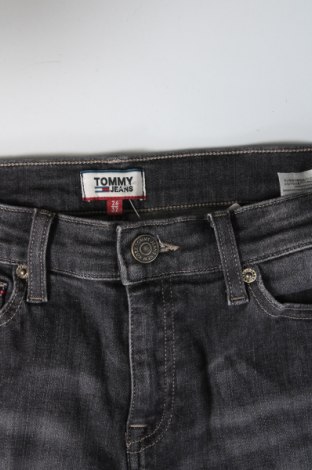 Дамски дънки Tommy Hilfiger, Размер XS, Цвят Сив, Цена 57,30 лв.