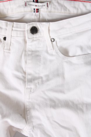Дамски дънки Tommy Hilfiger, Размер S, Цвят Бял, Цена 47,75 лв.