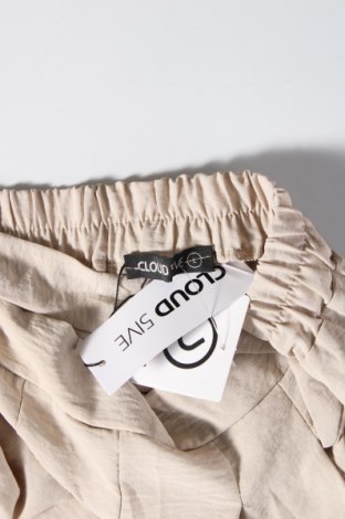 Γυναικείο κοντό παντελόνι, Μέγεθος L, Χρώμα  Μπέζ, Τιμή 10,39 €