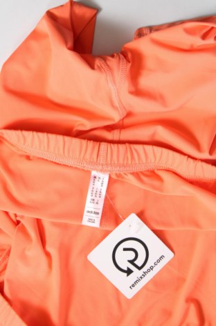 Γυναικείο κοντό παντελόνι Adidas, Μέγεθος XL, Χρώμα Πορτοκαλί, Τιμή 13,15 €
