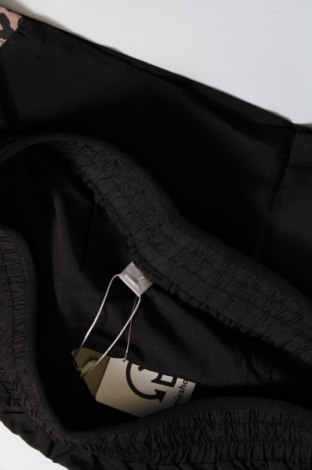 Дамски къс панталон Bench, Размер M, Цвят Черен, Цена 20,16 лв.