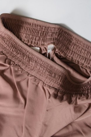 Γυναικείο κοντό παντελόνι Bench, Μέγεθος S, Χρώμα  Μπέζ, Τιμή 37,11 €