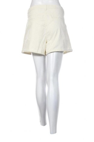 Pantaloni scurți de femei Camaieu, Mărime XL, Culoare Ecru, Preț 34,67 Lei