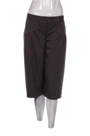 Дамски къс панталон Capasca, Размер S, Цвят Сив, Цена 3,12 лв.