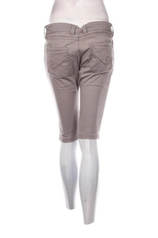 Дамски къс панталон Eksept, Размер M, Цвят Сив, Цена 33,00 лв.