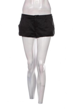 Дамски къс панталон H&M Divided, Размер M, Цвят Черен, Цена 3,42 лв.