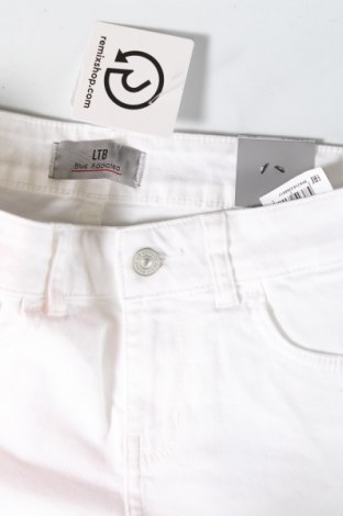 Γυναικείο κοντό παντελόνι Ltb, Μέγεθος XS, Χρώμα Λευκό, Τιμή 7,05 €