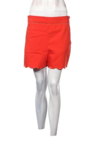 Дамски къс панталон Naf Naf, Размер M, Цвят Червен, Цена 12,24 лв.