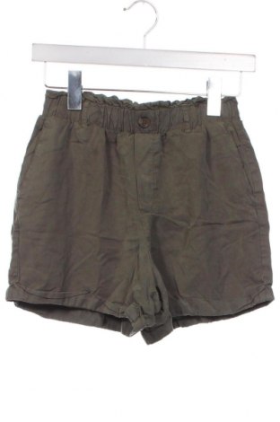 Дамски къс панталон Noisy May, Размер XS, Цвят Зелен, Цена 31,00 лв.