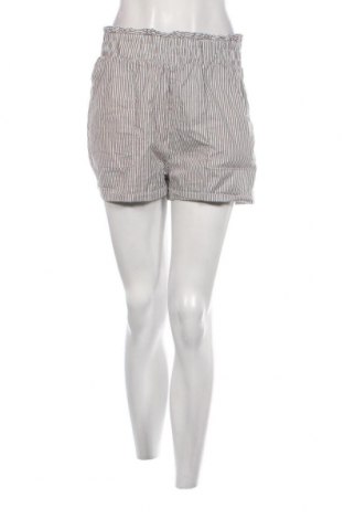 Γυναικείο κοντό παντελόνι ONLY, Μέγεθος M, Χρώμα Γκρί, Τιμή 5,98 €