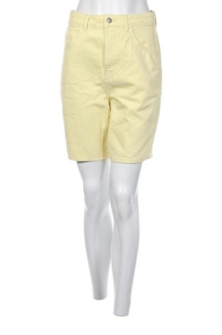 Γυναικείο κοντό παντελόνι Reclaimed Vintage, Μέγεθος M, Χρώμα Κίτρινο, Τιμή 4,45 €