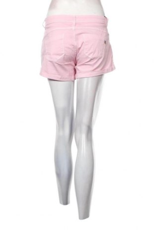 Дамски къс панталон Rinascimento, Размер XS, Цвят Розов, Цена 15,30 лв.
