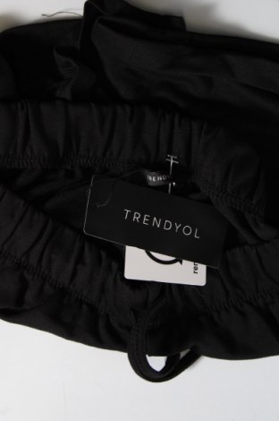 Damen Shorts Trendyol, Größe XL, Farbe Schwarz, Preis 37,11 €