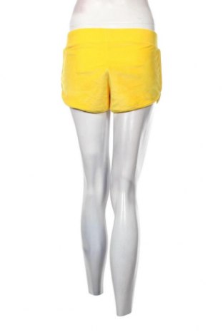 Дамски къс панталон Undiz, Размер M, Цвят Жълт, Цена 72,00 лв.