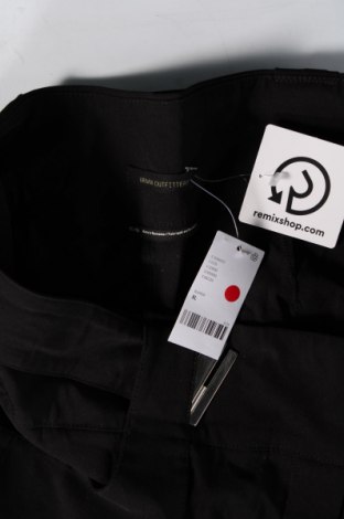 Дамски къс панталон Urban Outfitters, Размер XL, Цвят Черен, Цена 10,08 лв.