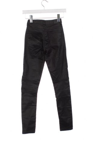 Дамски панталон Bershka, Размер XXS, Цвят Черен, Цена 9,66 лв.