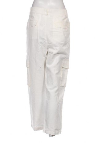 Γυναικείο παντελόνι Dan Fox X About You, Μέγεθος M, Χρώμα Λευκό, Τιμή 11,21 €