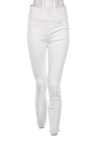 Дамски панталон Free Quent, Размер S, Цвят Бял, Цена 24,36 лв.