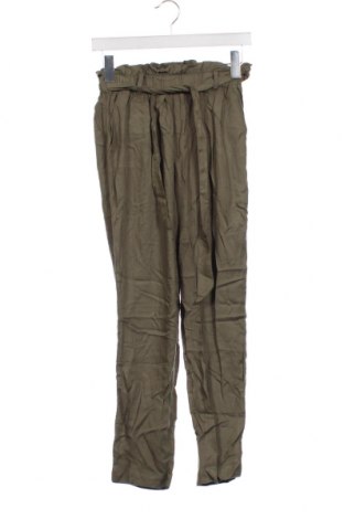 Дамски панталон Hollister, Размер XS, Цвят Зелен, Цена 87,00 лв.