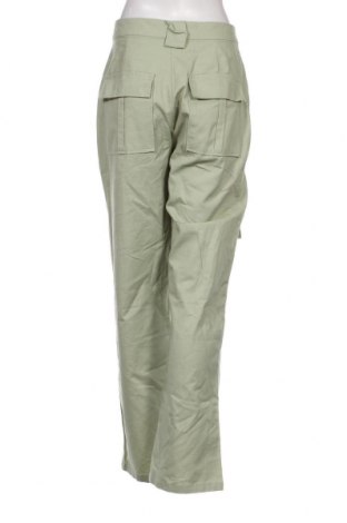 Дамски панталон Missy Empire, Размер M, Цвят Зелен, Цена 10,12 лв.