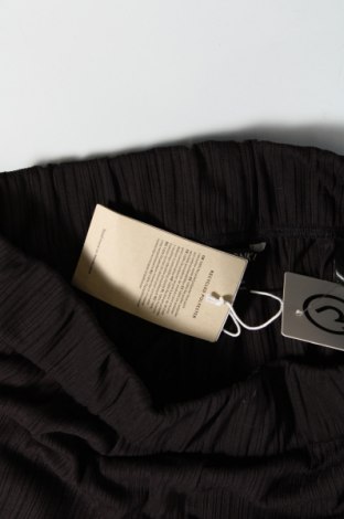 Γυναικείο παντελόνι Monki, Μέγεθος S, Χρώμα Μαύρο, Τιμή 15,41 €