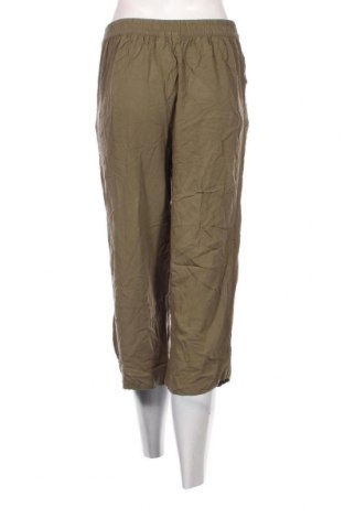 Дамски панталон ONLY, Размер M, Цвят Зелен, Цена 30,78 лв.