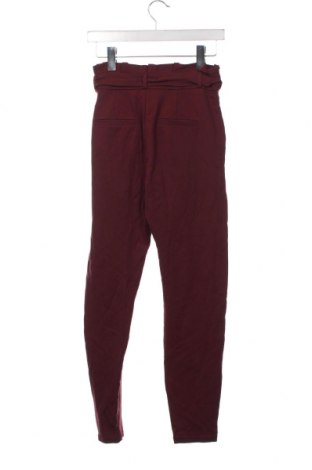 Dámské kalhoty  Vero Moda, Velikost XS, Barva Červená, Cena  211,00 Kč