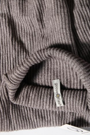 Дамски пуловер, Размер M, Цвят Сив, Цена 4,64 лв.
