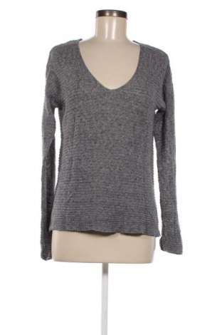 Дамски пуловер Pull&Bear, Размер M, Цвят Сив, Цена 4,35 лв.