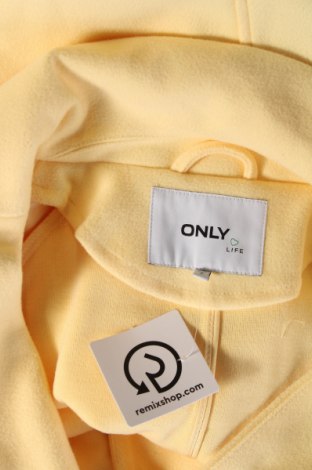 Дамско палто ONLY, Размер S, Цвят Жълт, Цена 38,15 лв.