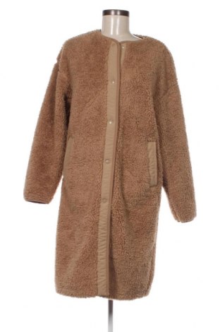 Дамско палто Uniqlo, Размер XS, Цвят Бежов, Цена 45,90 лв.
