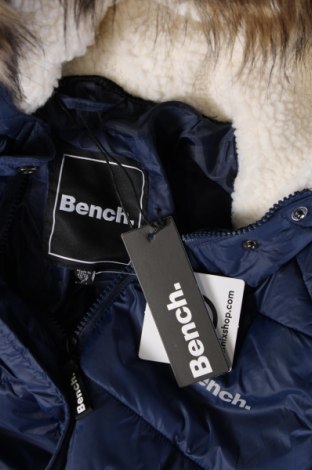 Γυναικείο μπουφάν Bench, Μέγεθος S, Χρώμα Μπλέ, Τιμή 15,77 €