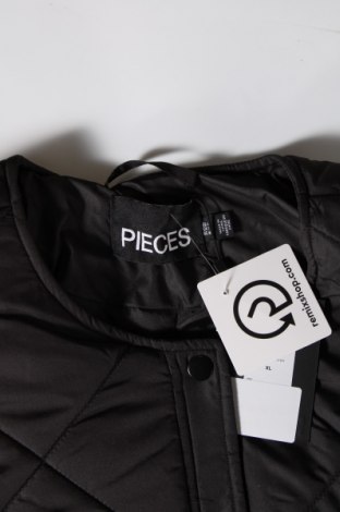 Дамско яке Pieces, Размер XL, Цвят Черен, Цена 82,00 лв.
