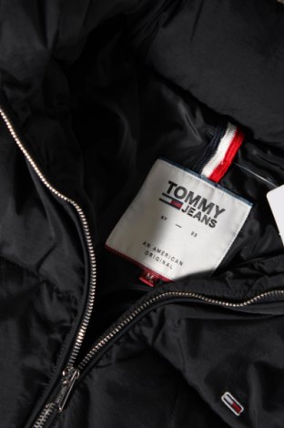 Γυναικείο μπουφάν Tommy Hilfiger, Μέγεθος M, Χρώμα Μαύρο, Τιμή 219,59 €