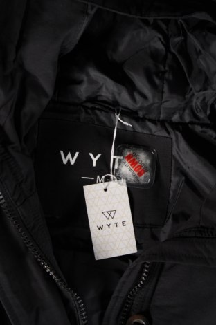 Γυναικείο μπουφάν Wyte, Μέγεθος M, Χρώμα Μαύρο, Τιμή 18,70 €