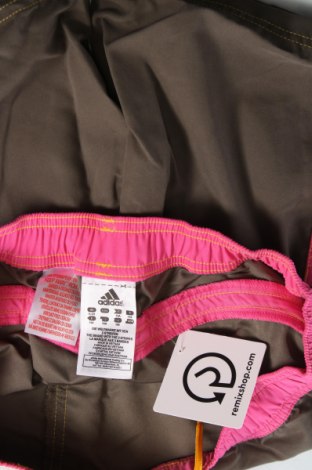 Παιδικό κοντό παντελόνι Adidas, Μέγεθος 13-14y/ 164-168 εκ., Χρώμα Πολύχρωμο, Τιμή 25,26 €