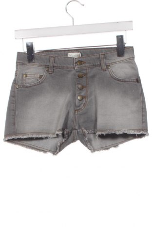 Pantaloni scurți pentru copii Nicoli, Mărime 12-13y/ 158-164 cm, Culoare Gri, Preț 29,66 Lei