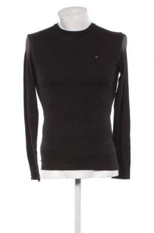 Pánské tričko  Tommy Hilfiger, Velikost XS, Barva Černá, Cena  650,00 Kč