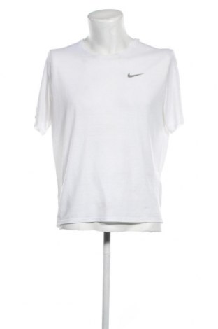 Herren T-Shirt Nike, Größe L, Farbe Weiß, Preis 29,90 €