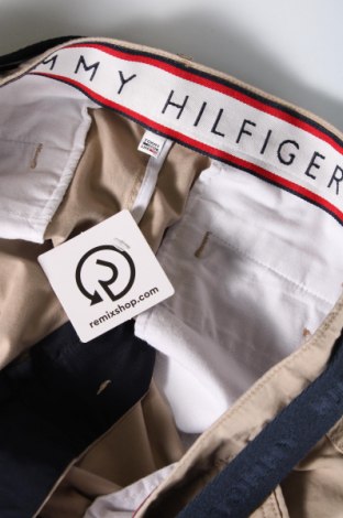Мъжки къс панталон Tommy Hilfiger, Размер XL, Цвят Кафяв, Цена 52,50 лв.