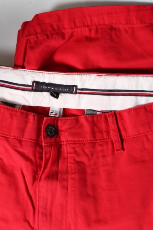 Мъжки къс панталон Tommy Hilfiger, Размер XL, Цвят Червен, Цена 45,00 лв.