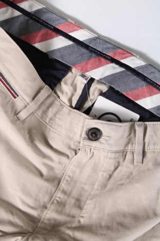 Ανδρικό κοντό παντελόνι Tommy Hilfiger, Μέγεθος M, Χρώμα  Μπέζ, Τιμή 92,78 €