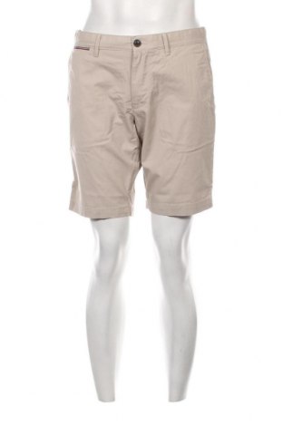 Pantaloni scurți de bărbați Tommy Hilfiger, Mărime M, Culoare Bej, Preț 493,42 Lei