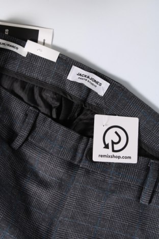 Мъжки панталон Jack & Jones, Размер M, Цвят Многоцветен, Цена 15,58 лв.