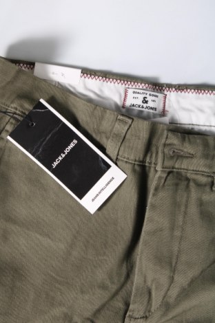 Pantaloni de bărbați Jack & Jones, Mărime M, Culoare Verde, Preț 56,65 Lei