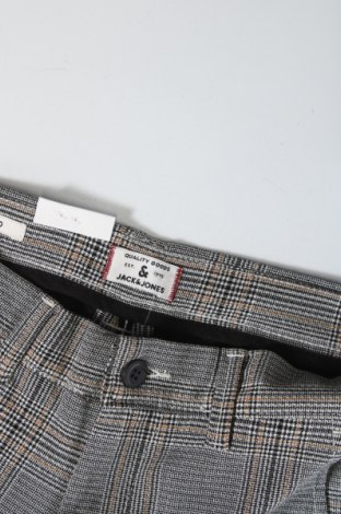 Pánske nohavice  Jack & Jones, Veľkosť S, Farba Viacfarebná, Cena  5,07 €