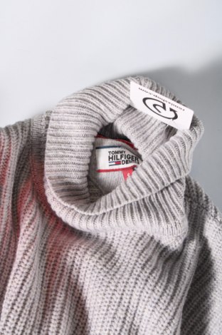 Мъжки пуловер Hilfiger Denim, Размер S, Цвят Сив, Цена 191,00 лв.