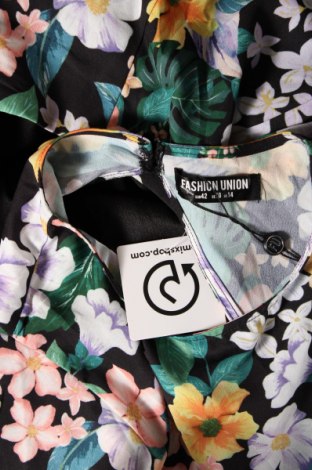 Kleid Fashion Union, Größe L, Farbe Mehrfarbig, Preis 52,58 €
