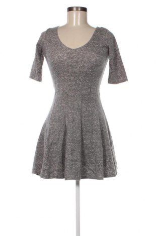 Kleid Hollister, Größe S, Farbe Grau, Preis € 1,89